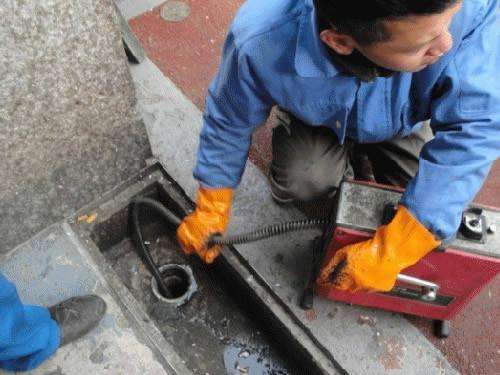 龙湾镇疏通下水道